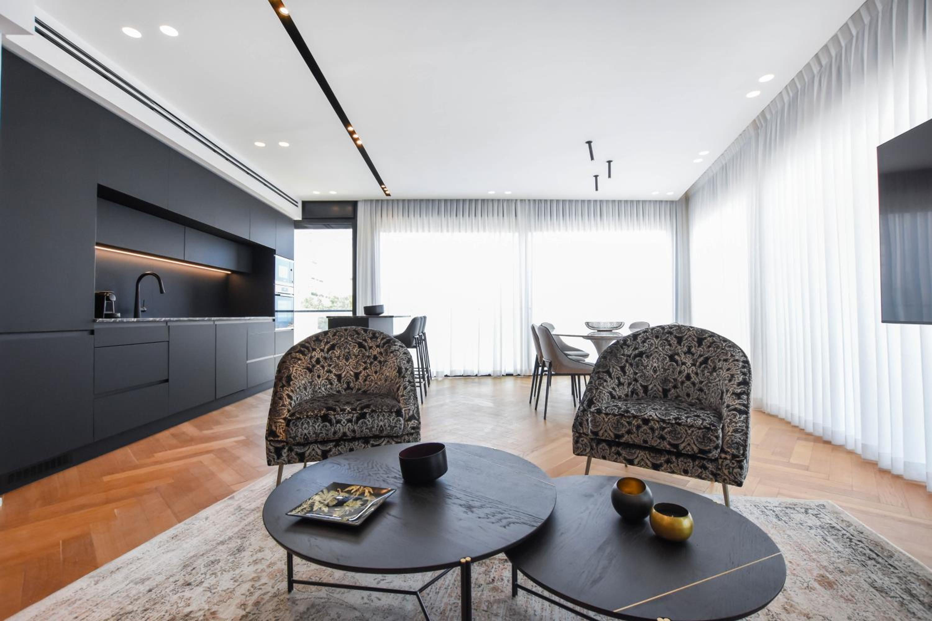 Modern 2BR Apartment in Ben Yehuda by HolyGuest view 4