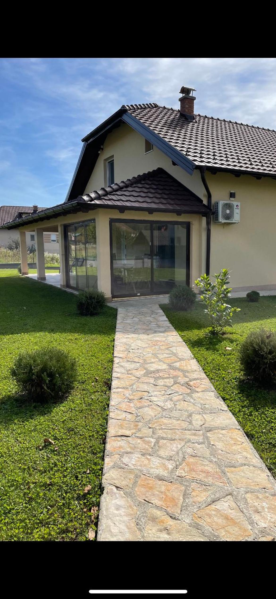 Apartmani Lux Nina view 5