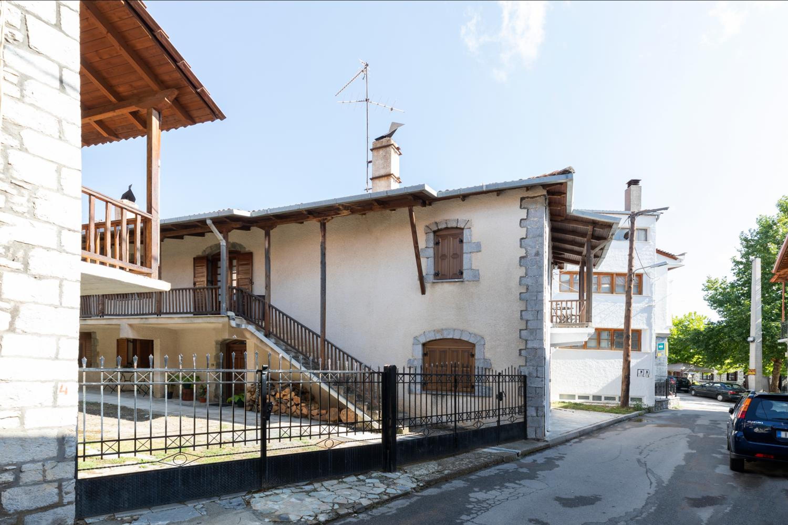 Kallisti Vitina Home