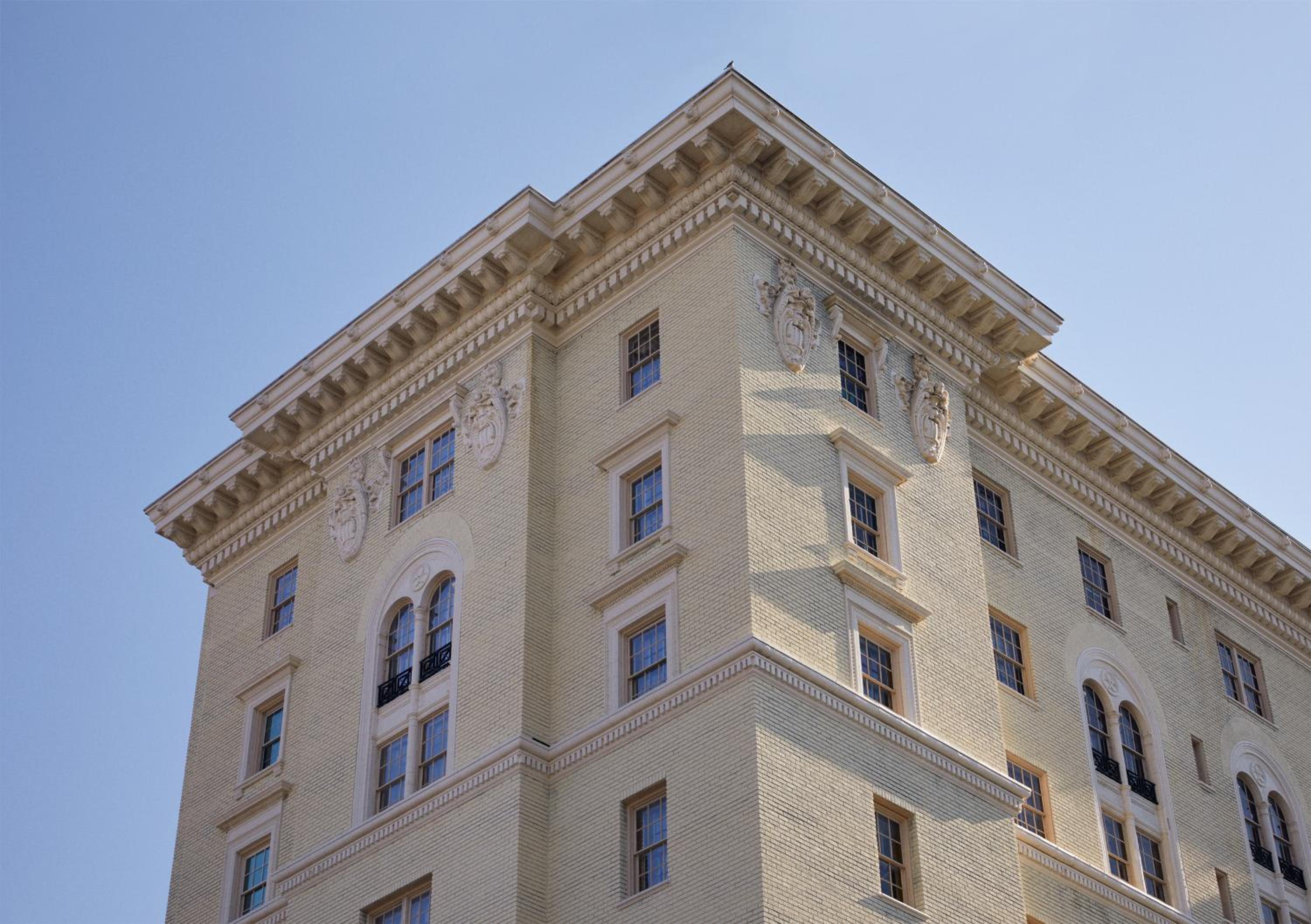 Hotel Ulysses, an Ash Hotel - Image 1