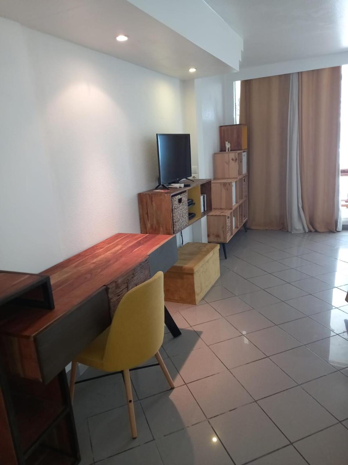 Grand studio vue mer Gwada breizh view 5