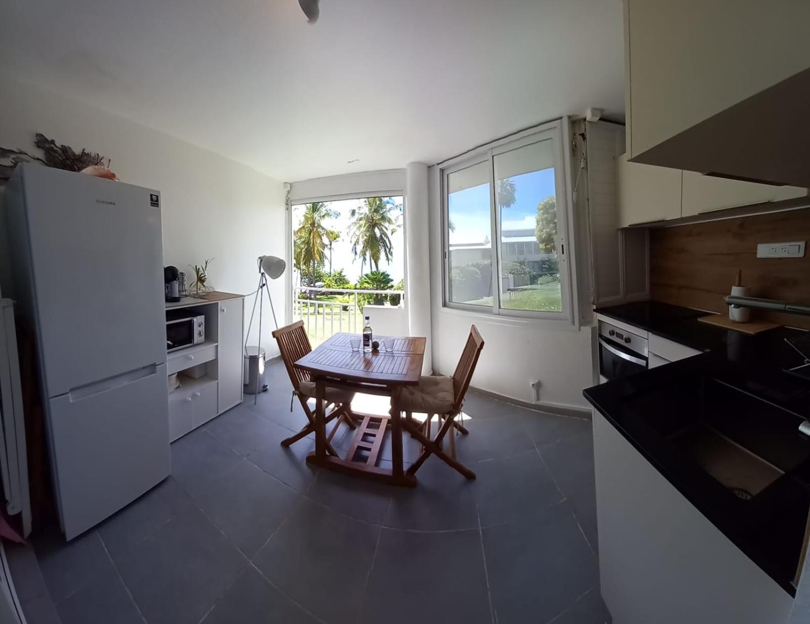 Grand studio vue mer Gwada breizh view 3