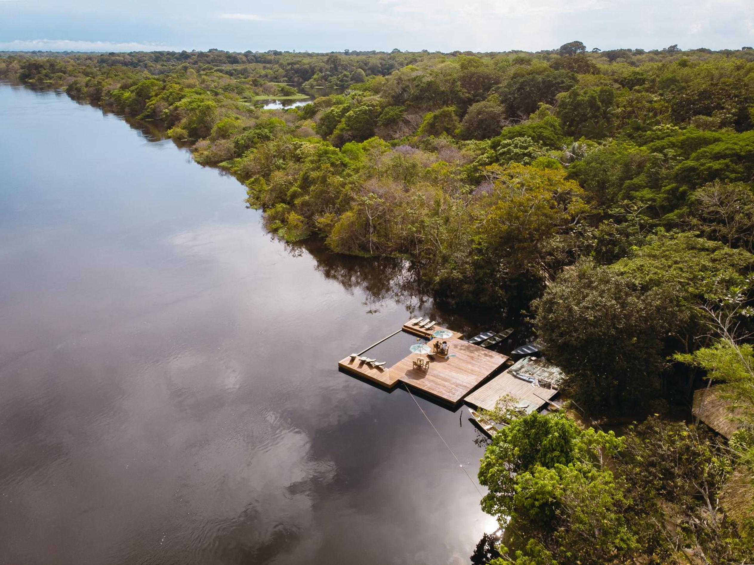 Dolphin Lodge