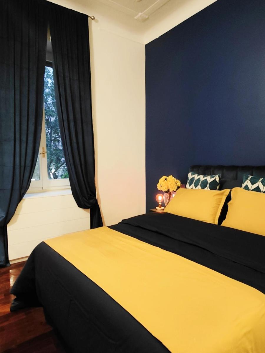 Designed Pop Apartment 2 Bedrooms, 2 Baths in Milan Center - WiFi, AC, steps from Subway M1 and M2, Central Station and Airport connected