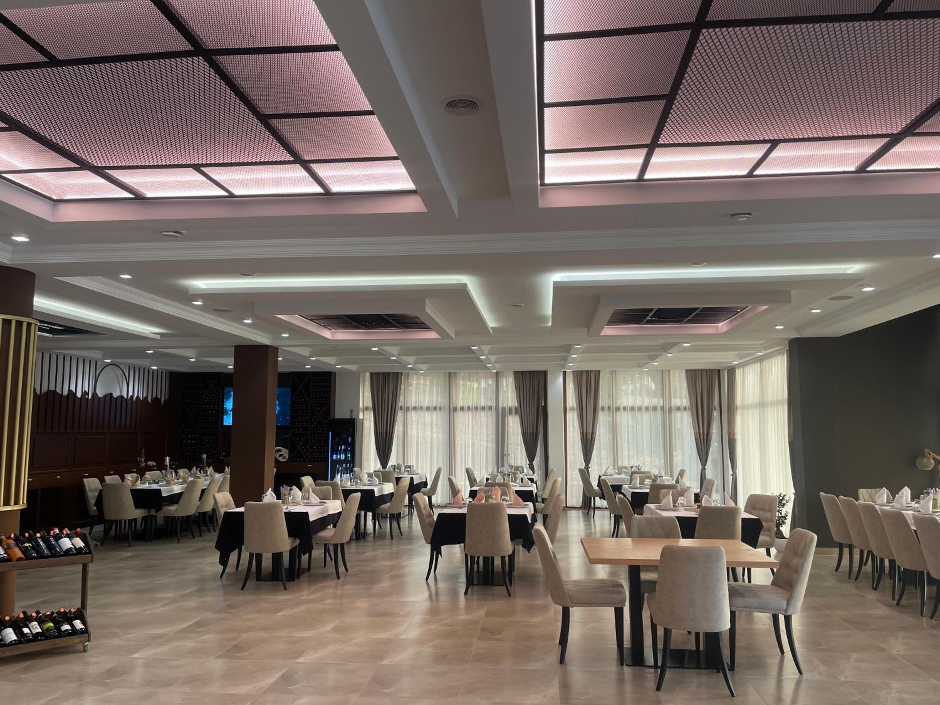 Hotel DARDANIA