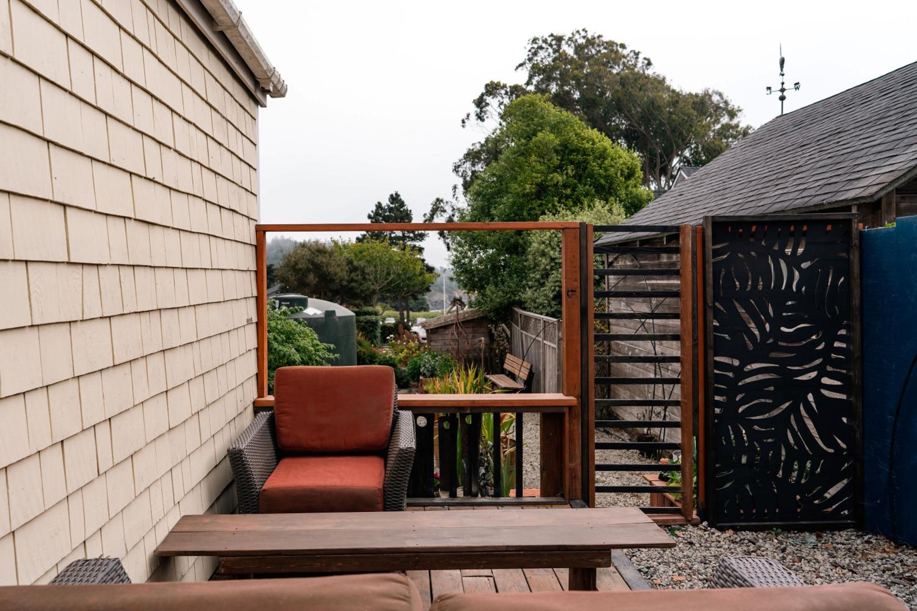Headlands Inn Bed and Breakfast