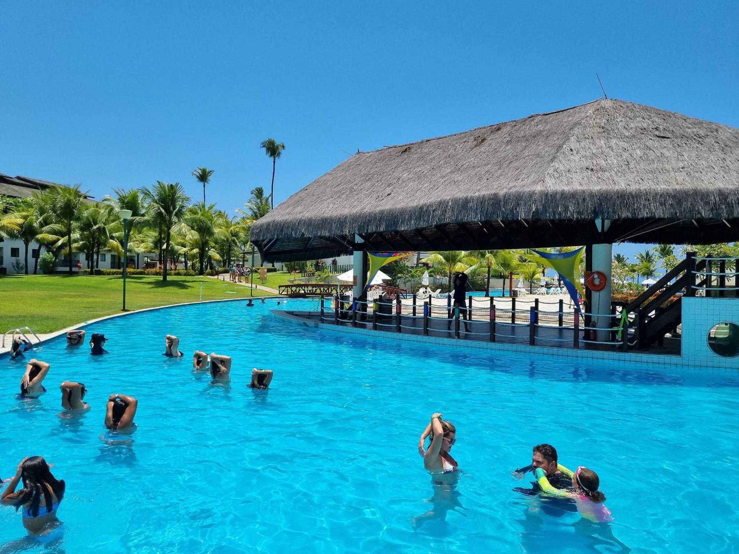 Flat ou Bangalo Luxo Beach Class Beira Mar Muro Alto