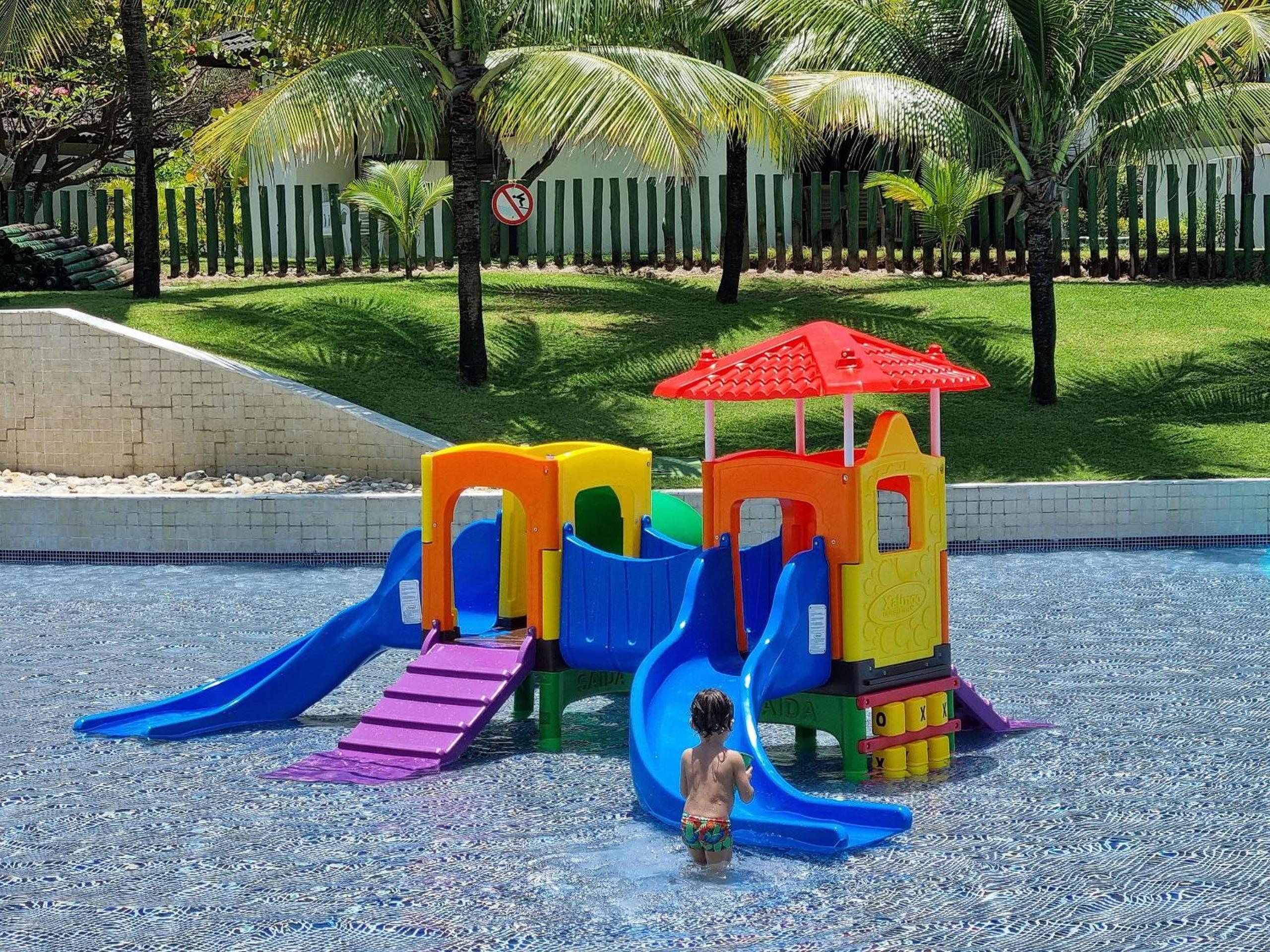 Flat ou Bangalo Luxo Beach Class Beira Mar Muro Alto