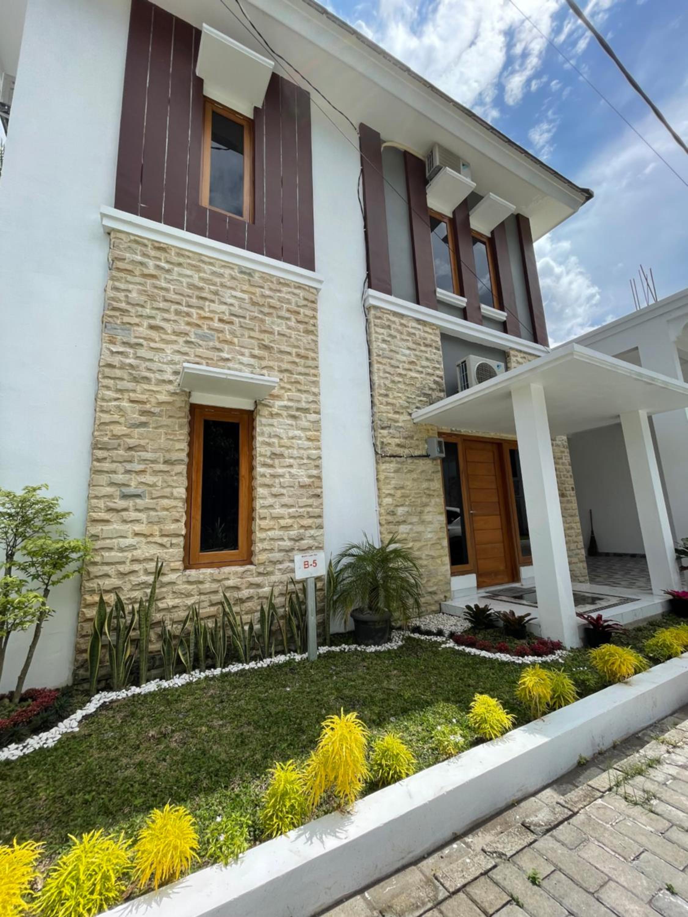 AW Lor House - Yogyakarta view 4