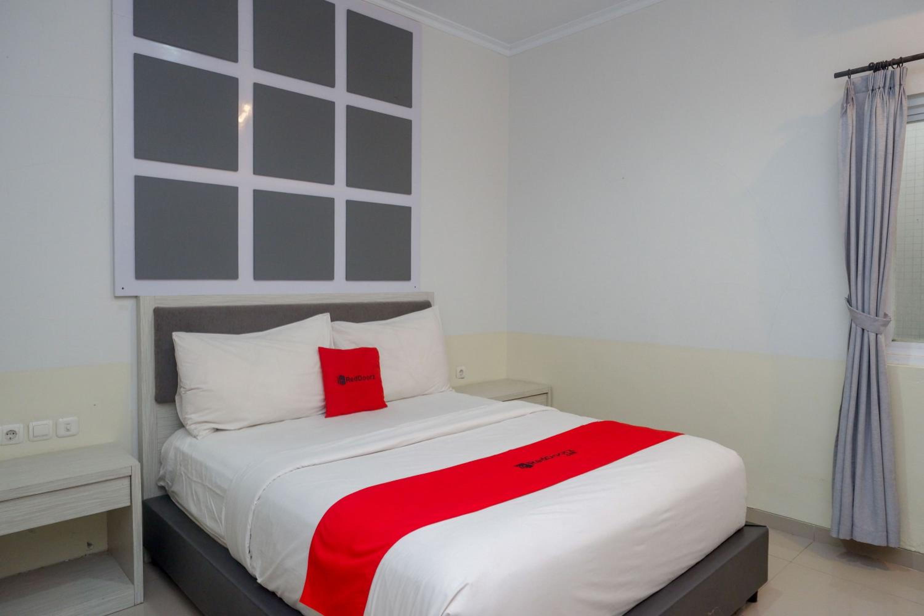 RedDoorz near Jogja City Mall