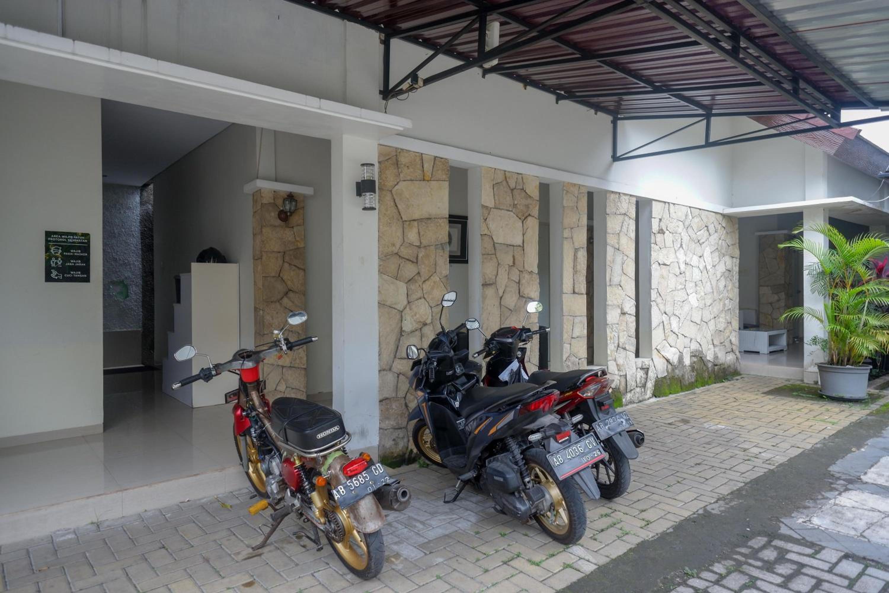 RedDoorz near Jogja City Mall