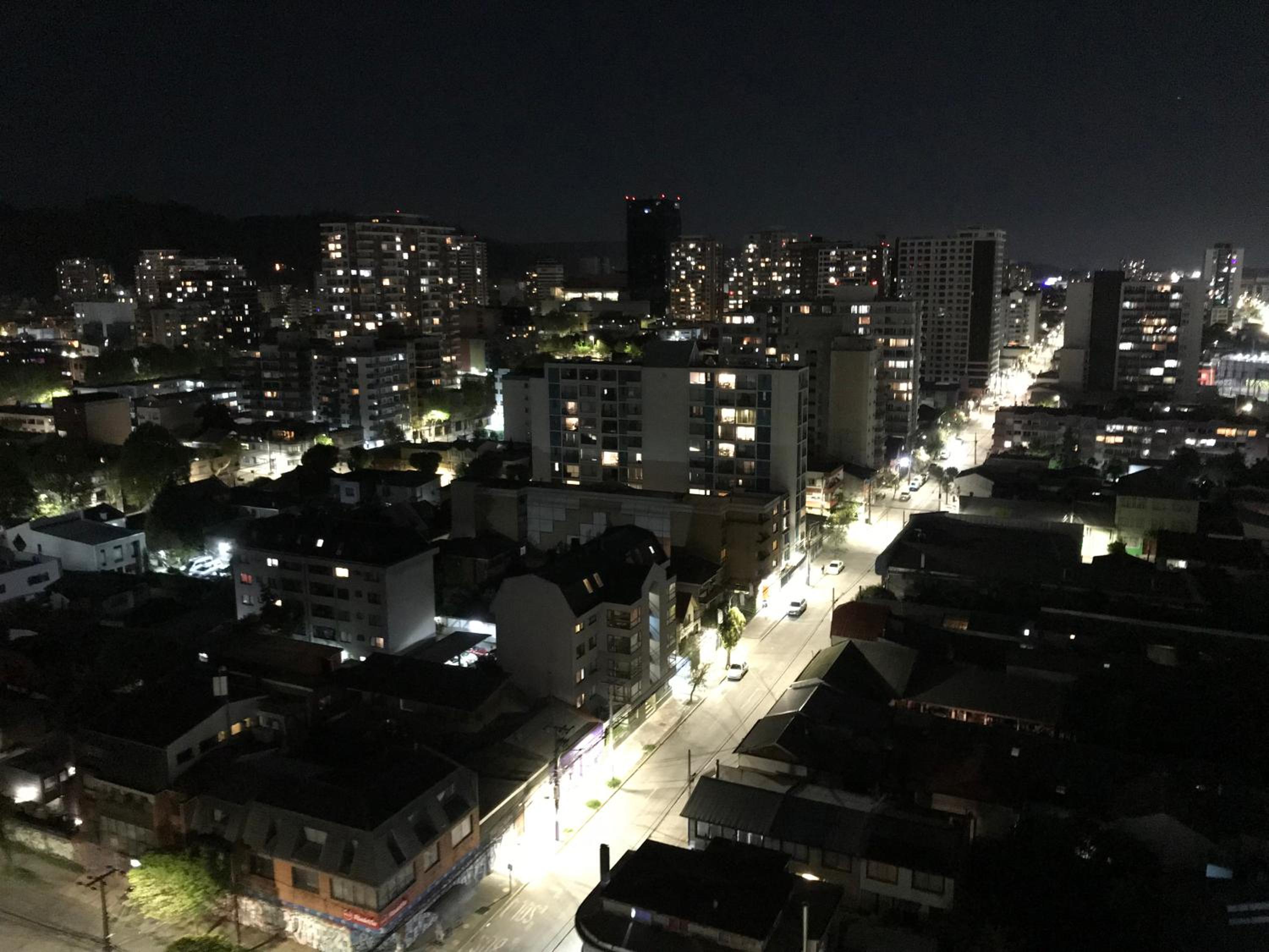 Hotel Elegante y acogedor departamento con gran vista, cercano a todo - Image 1