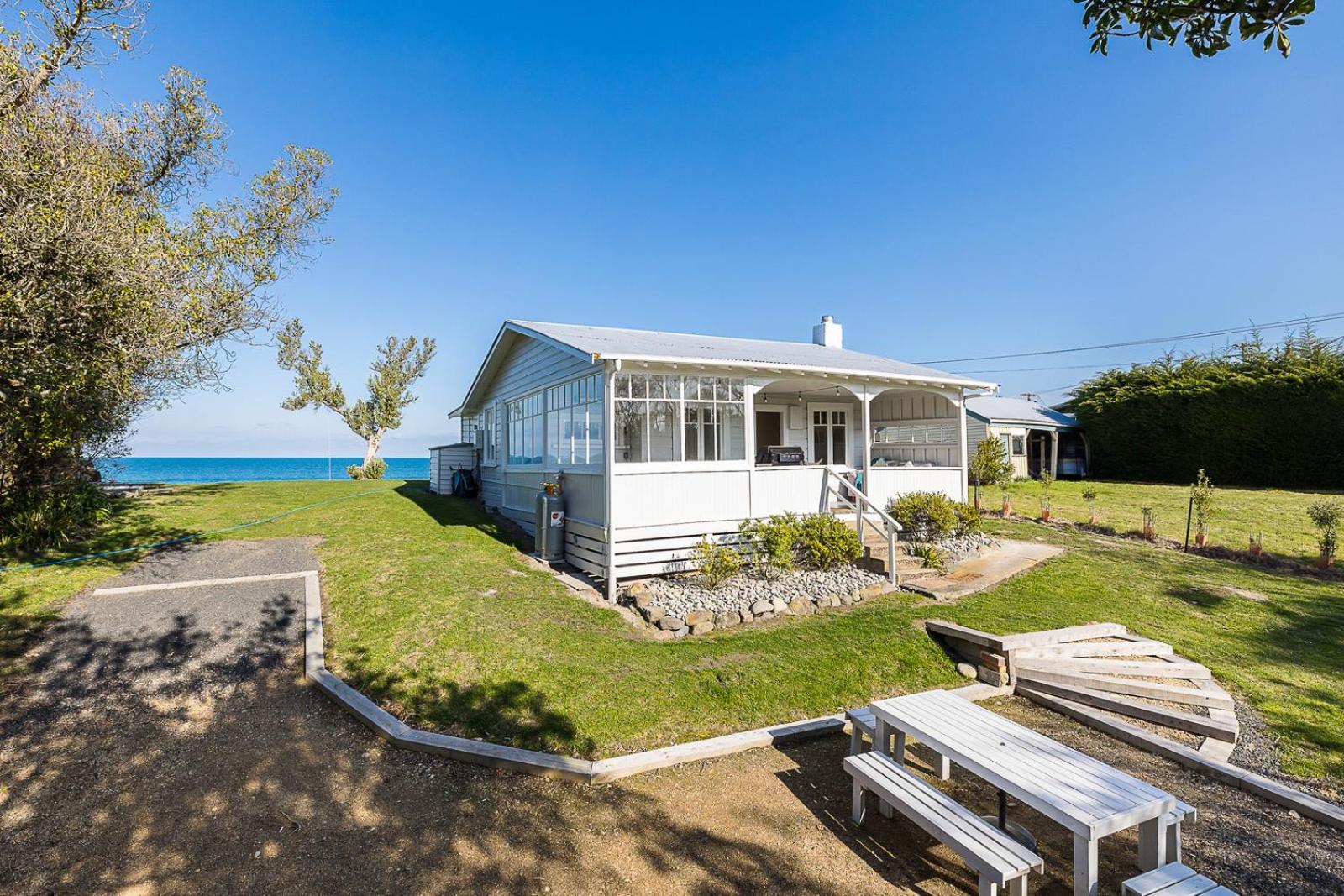 Karitane Cottage - Karitane Holiday Home