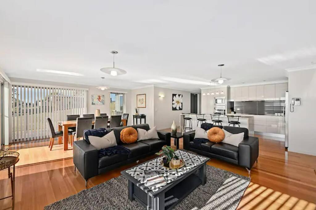 Windbourne House The Ultimate Base