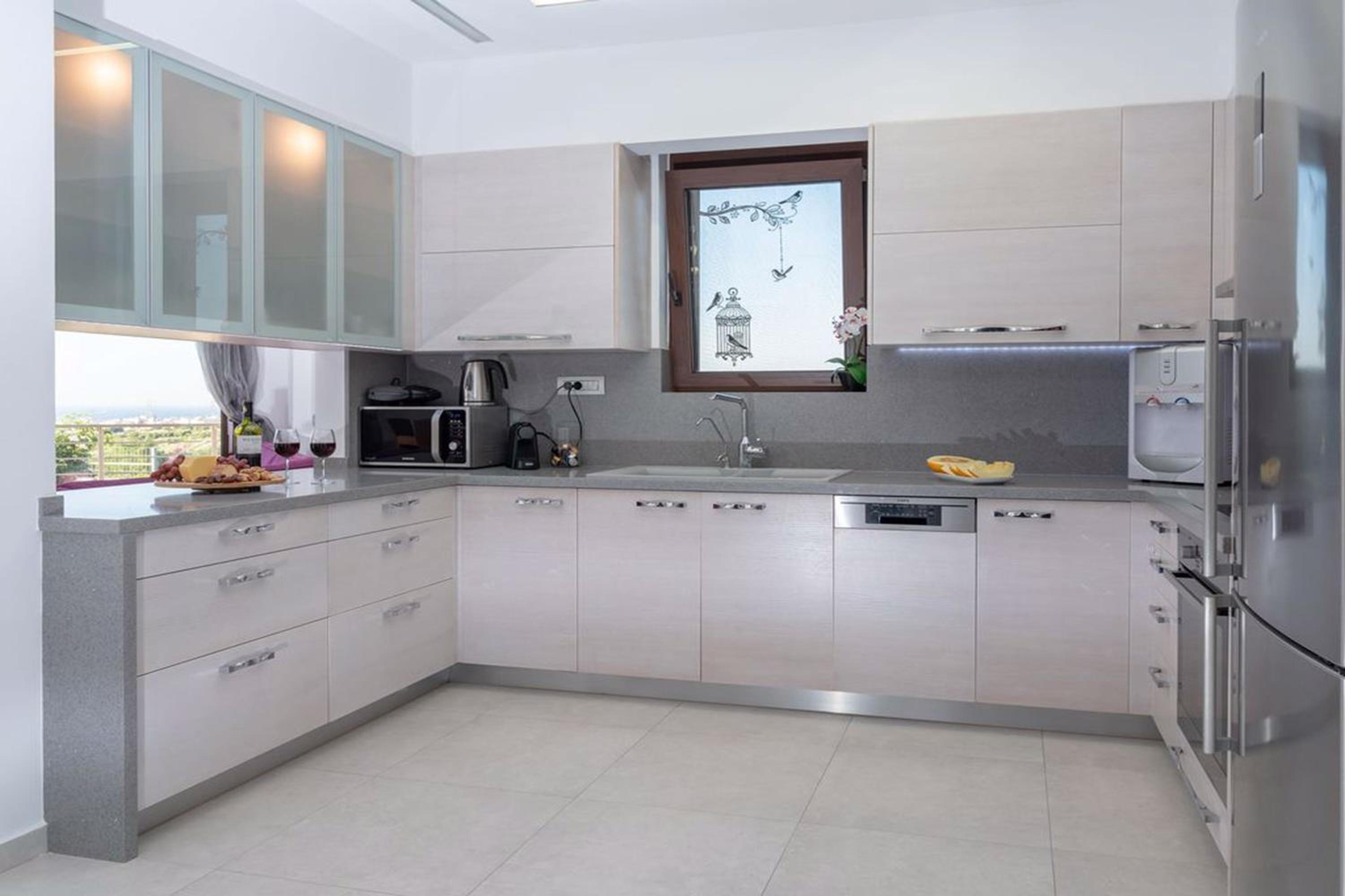 Villa David With Private Pool - Happy Rentals photo 5