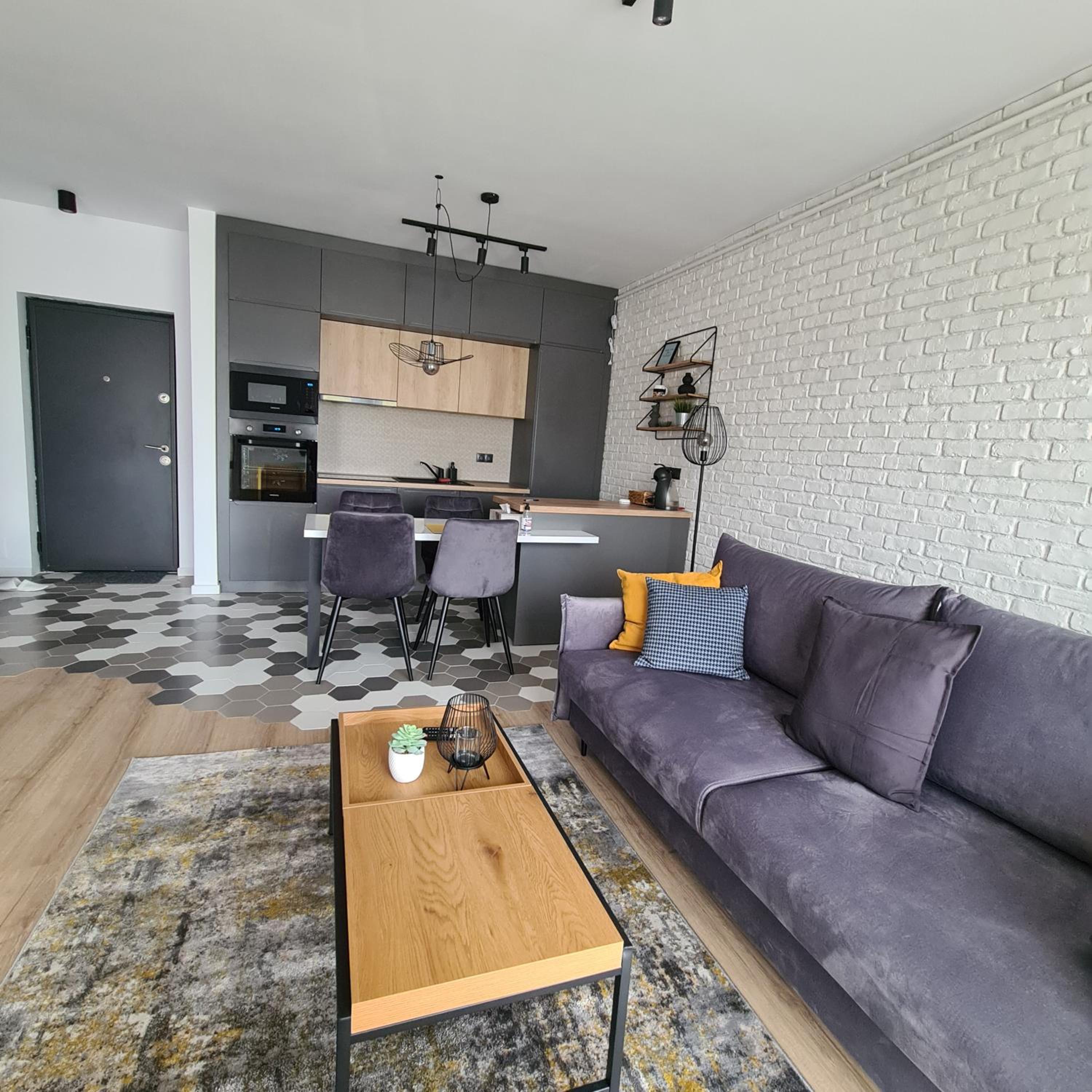 City Apartment Anton Pann view 2