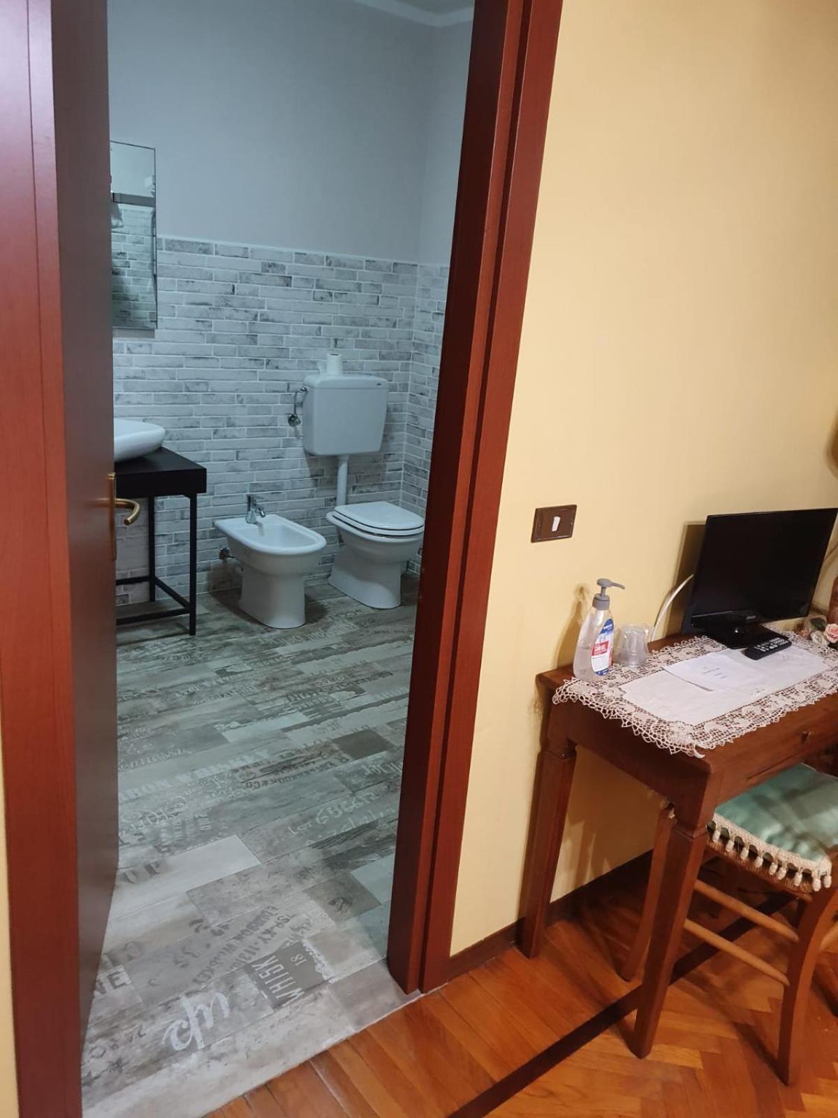 Villa Ferrari Oriella view 4