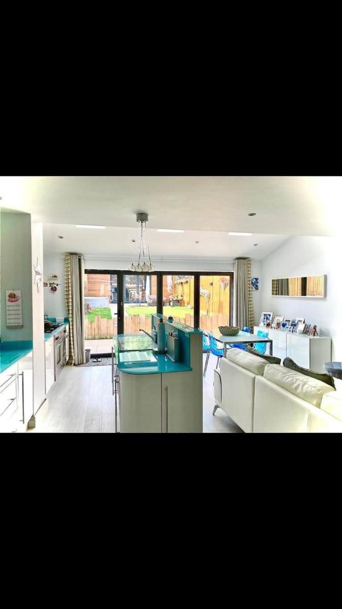 8 Guests House Wow view 5