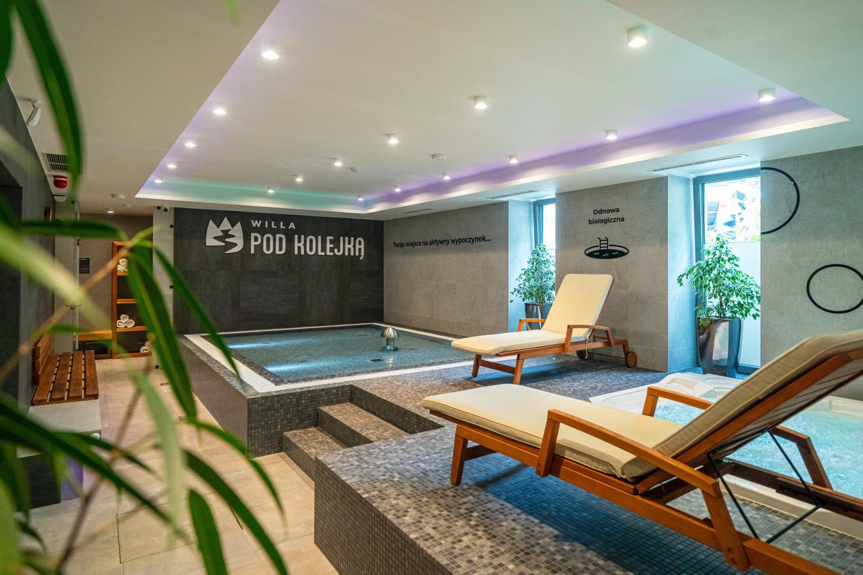 indoor pool