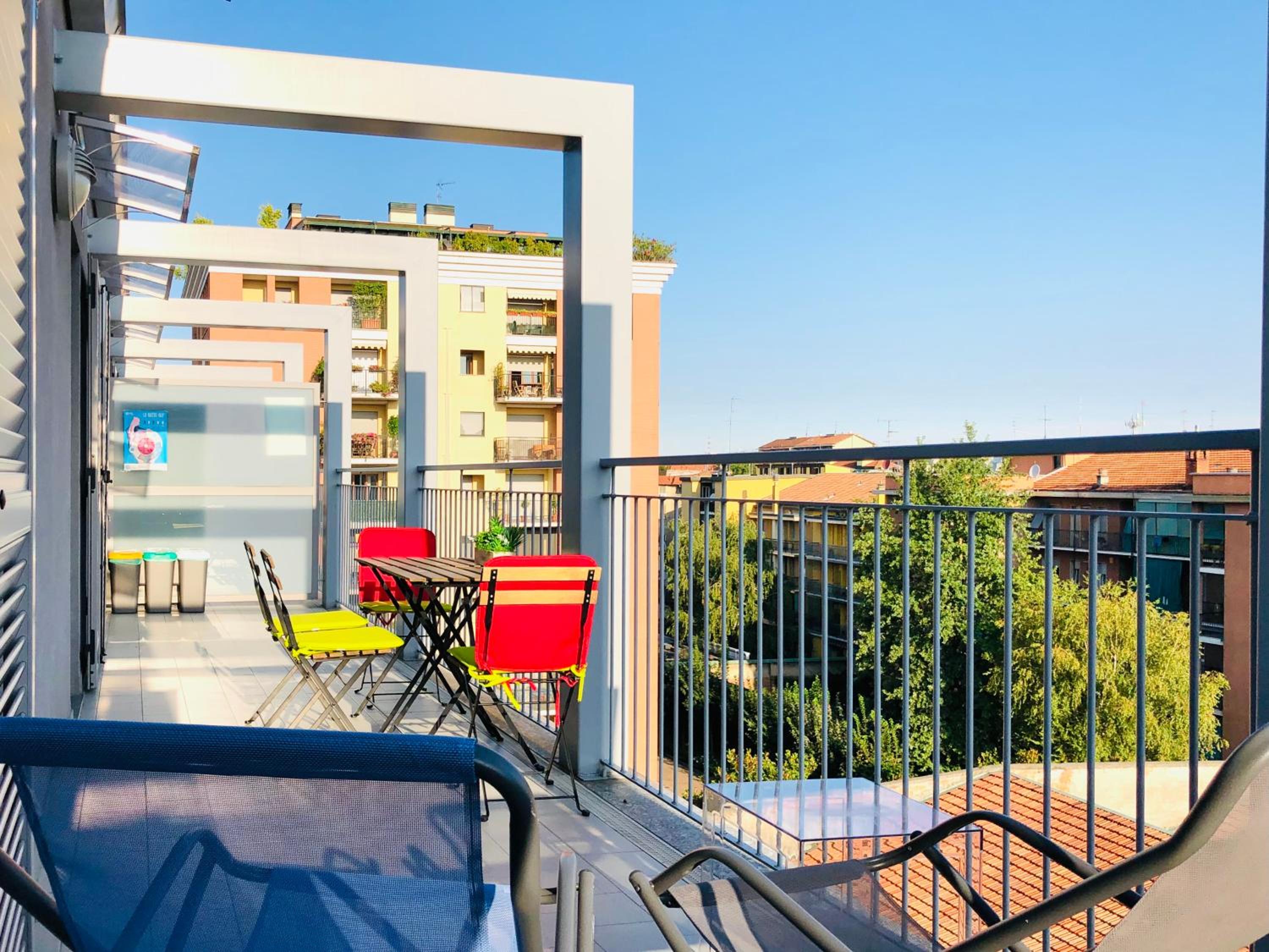 Stepandgo Milano Navigli