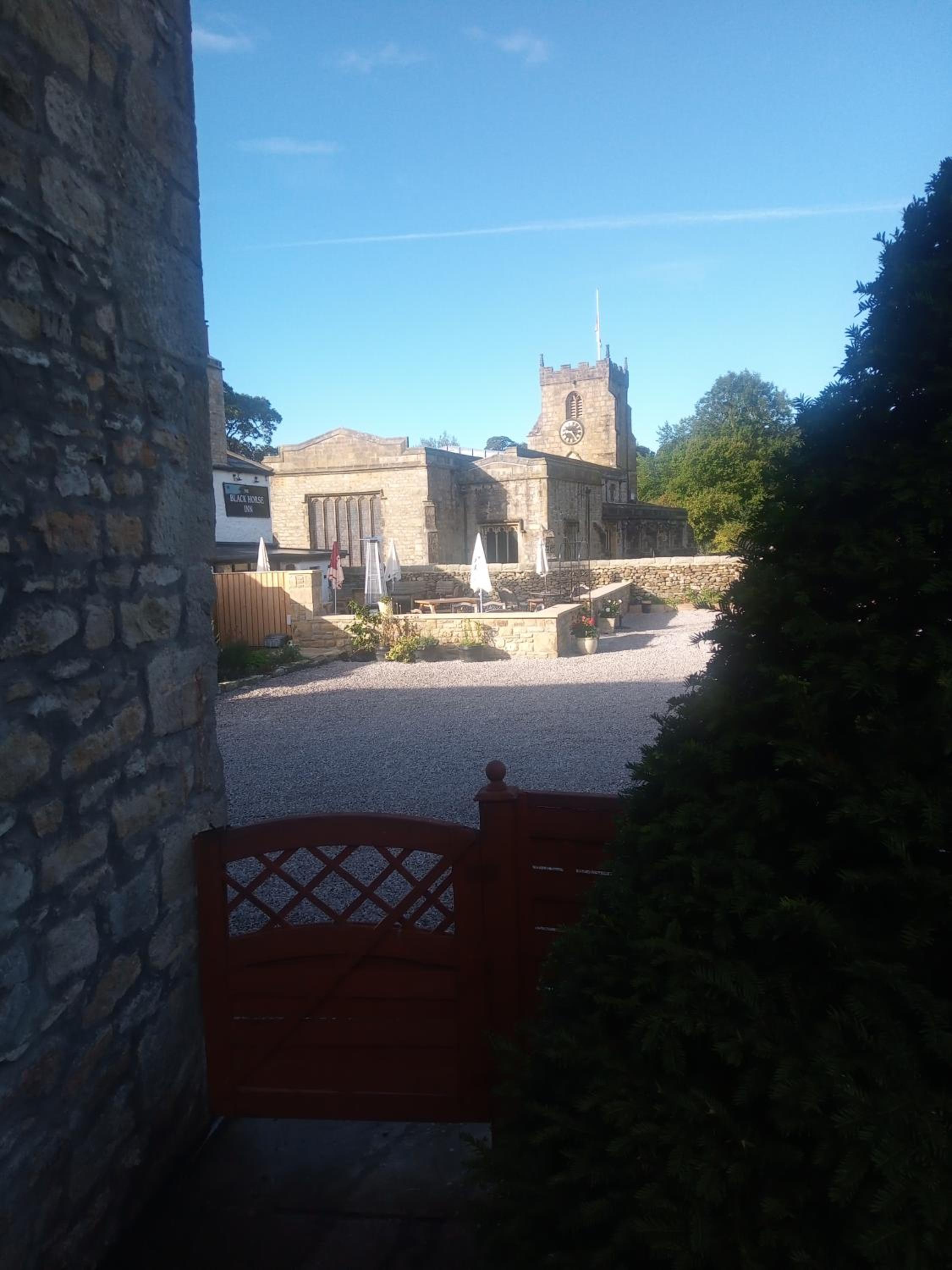 Charming, wonderfully cosy one bedroom apartment view 3