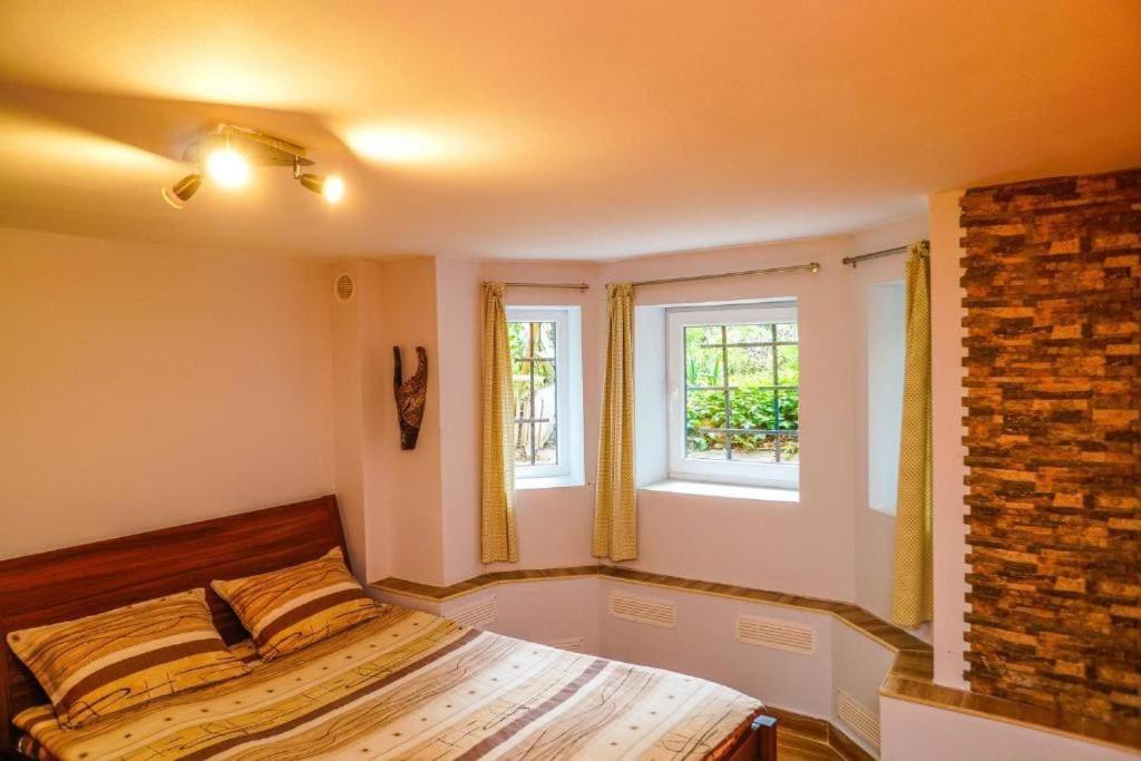 Top Center Apartment 2 view 3