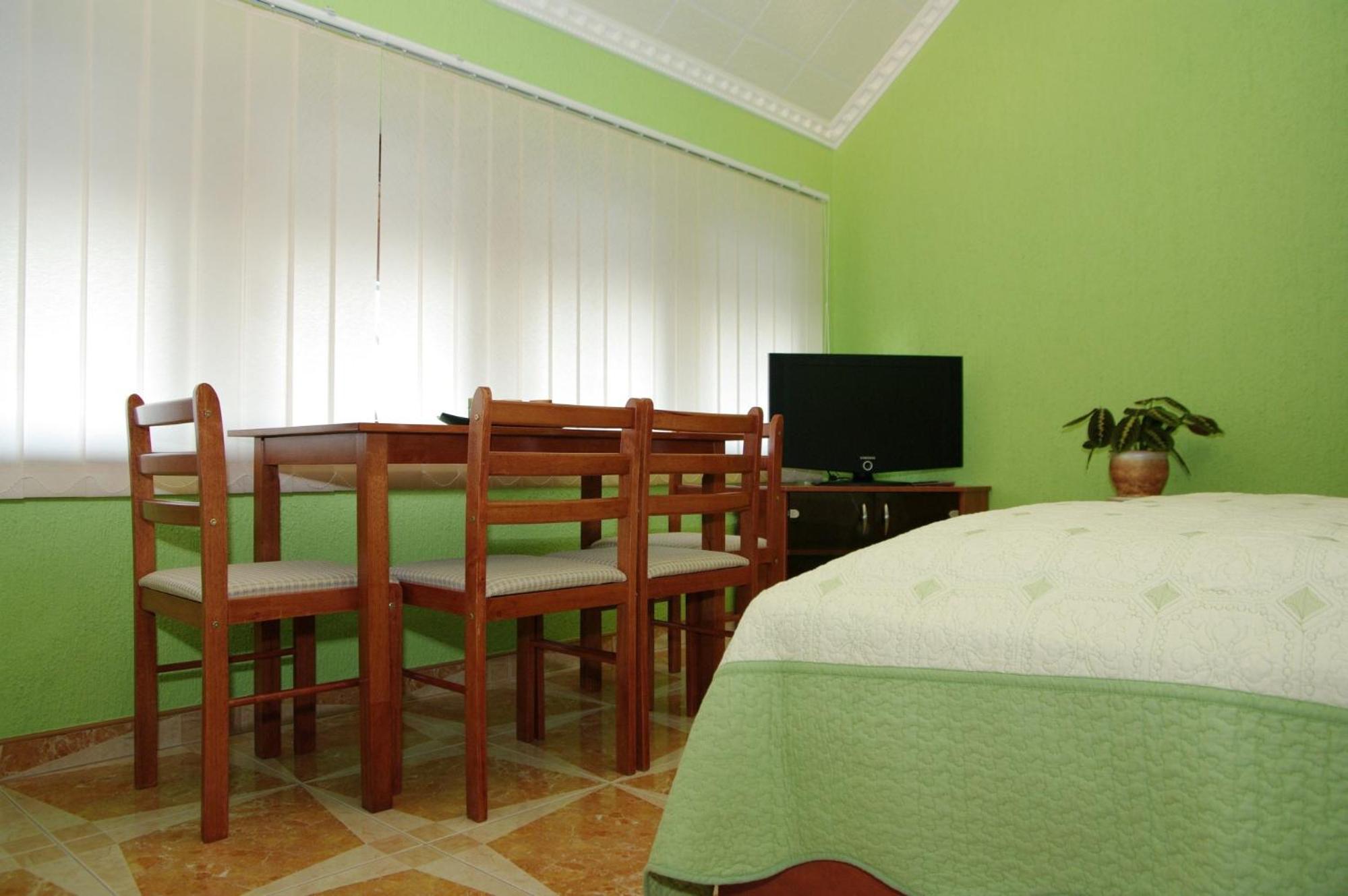Nefelejcs Apartman view 3
