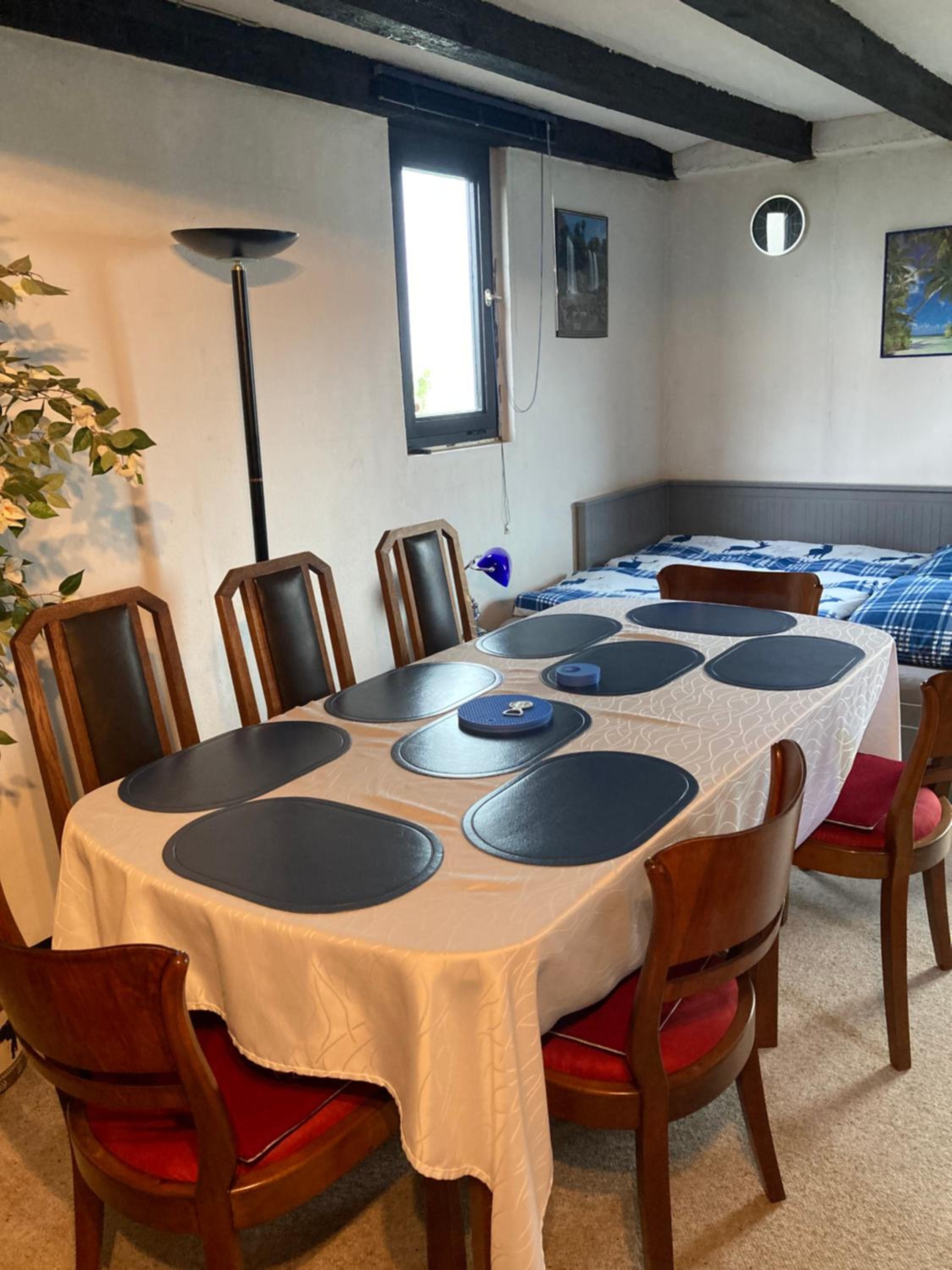 Ferienhaus mit Sauna, Wintergarten und Terrasse im schönen Hochtaunus