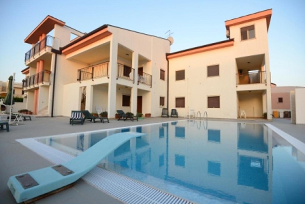 Lina apartments