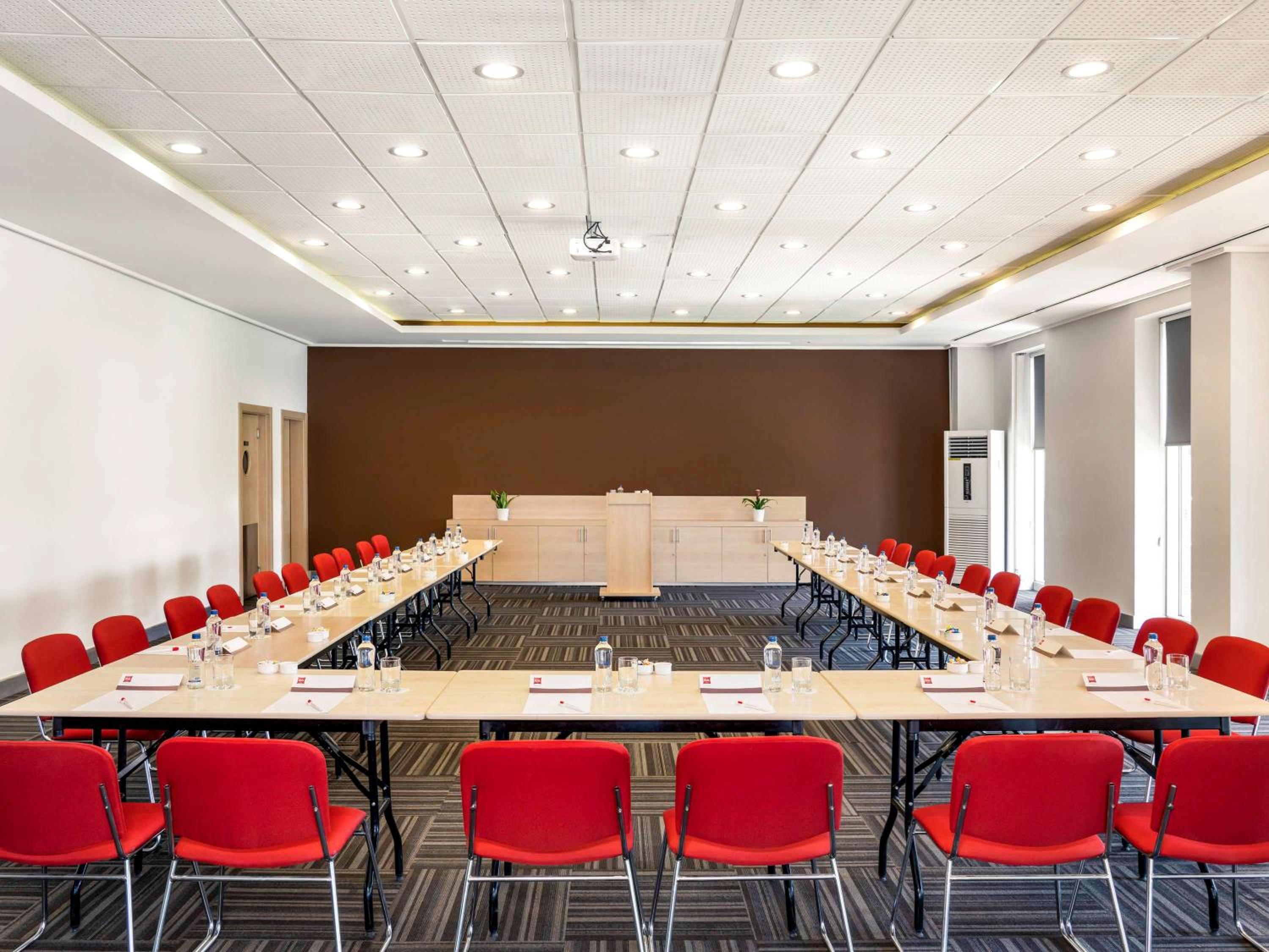 ibis Adana - Image 16