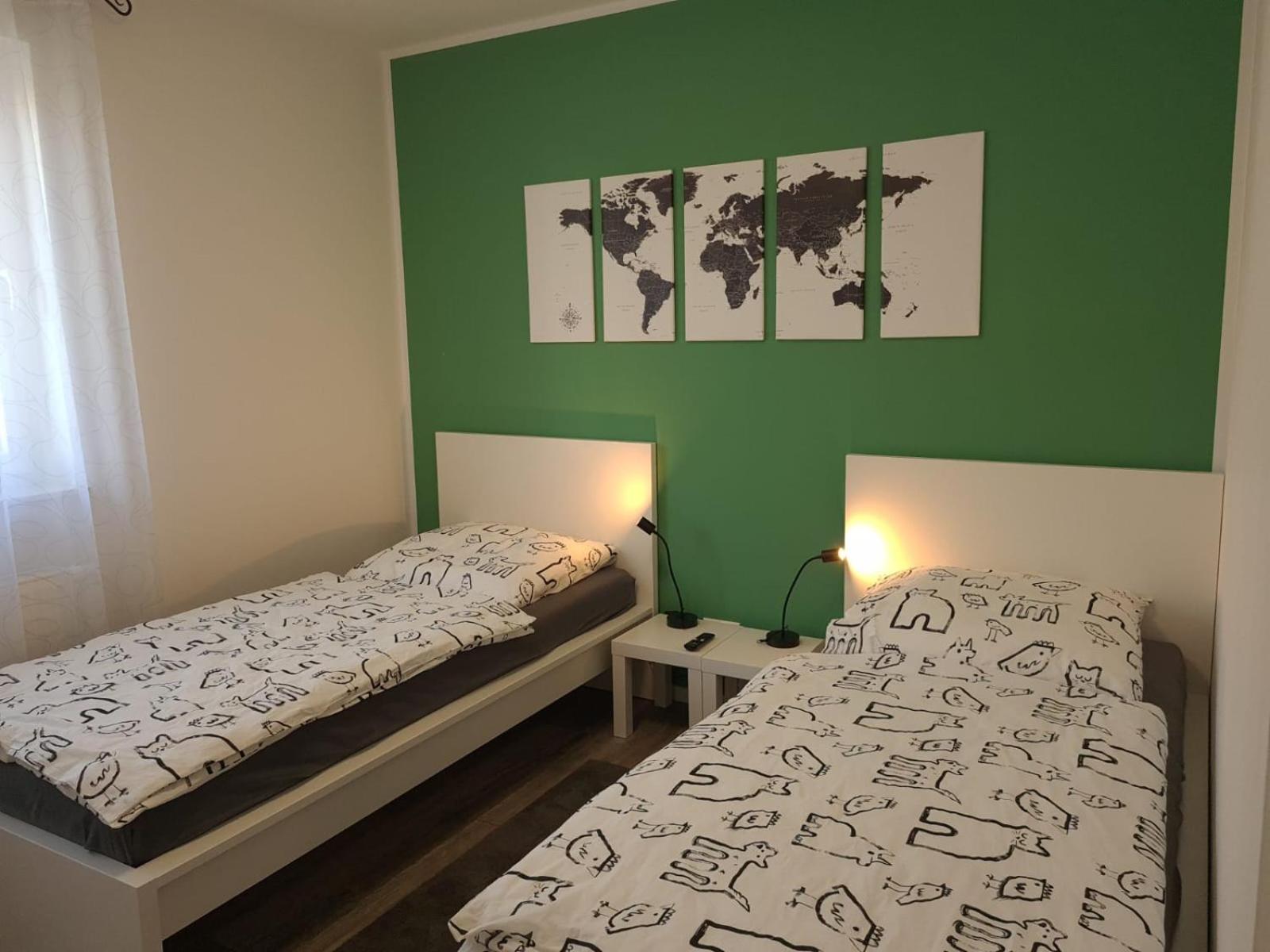 Photo 12