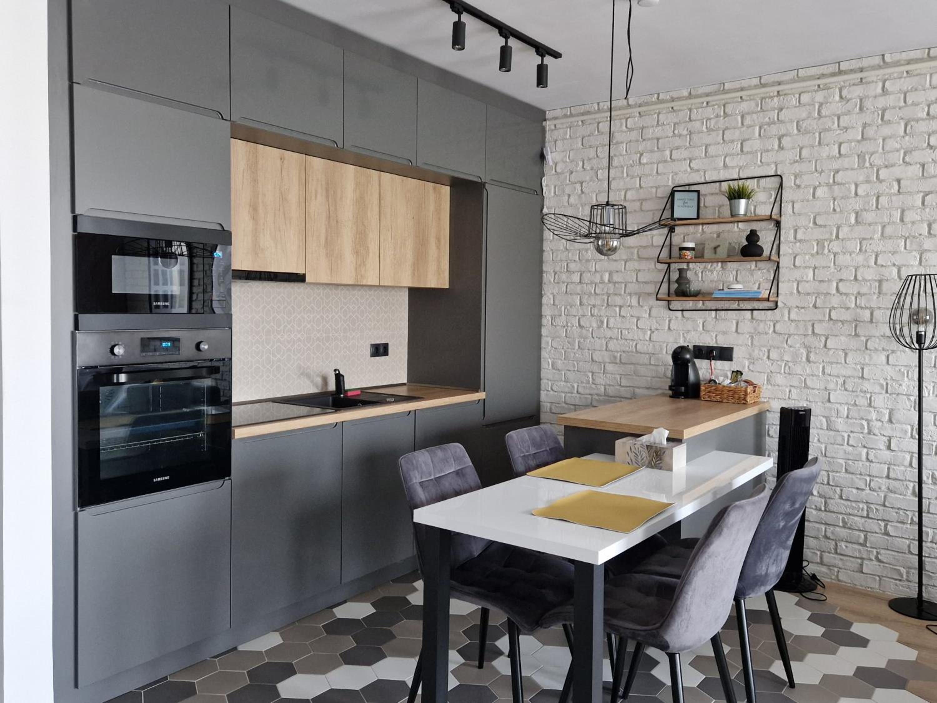 City Apartment Anton Pann view 3