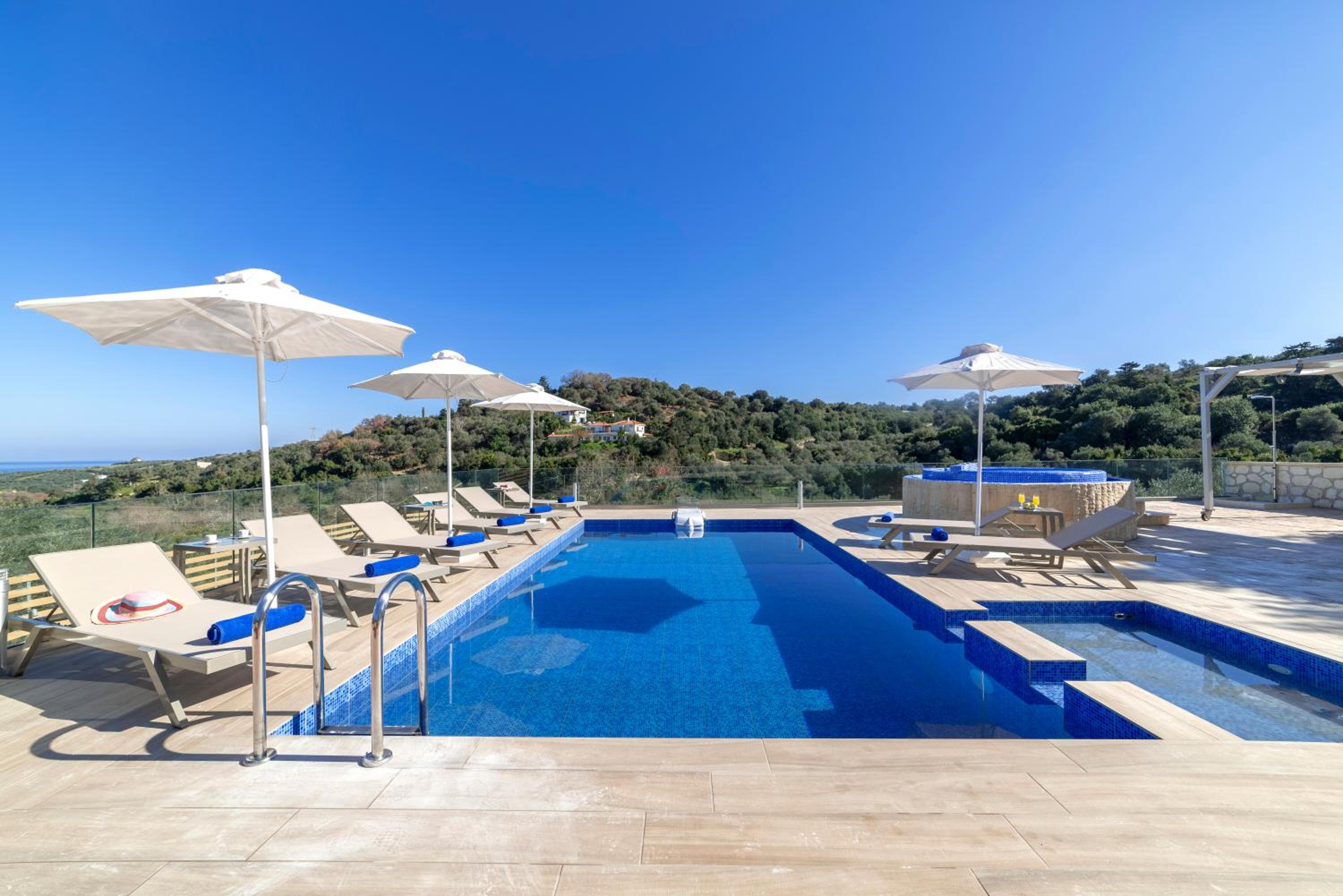 Etesians Villa, Heated Pool & Spa Whirlpool, BBQ, By ThinkVilla — photo 2