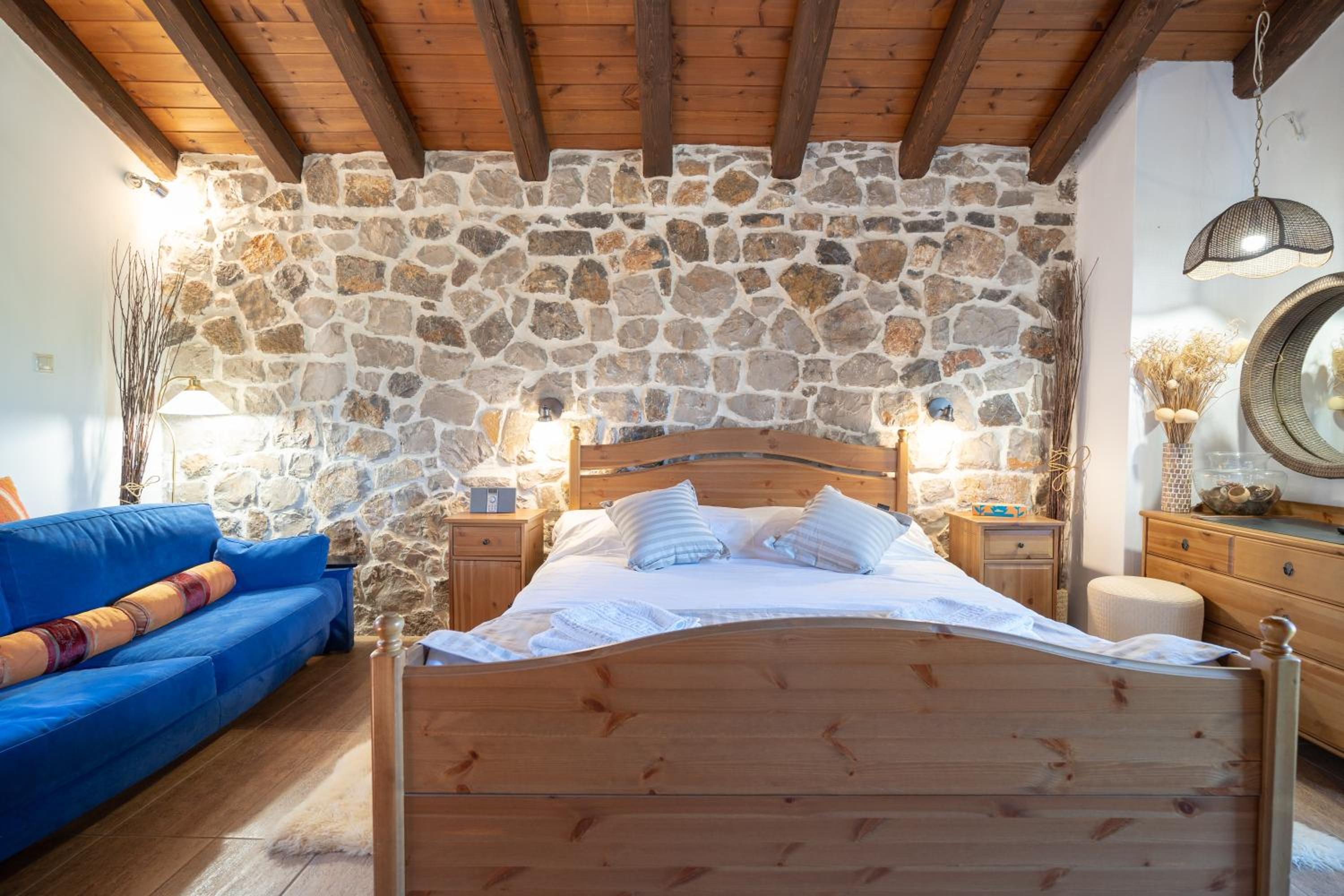 Angel House Greystone Villa Polydrossos