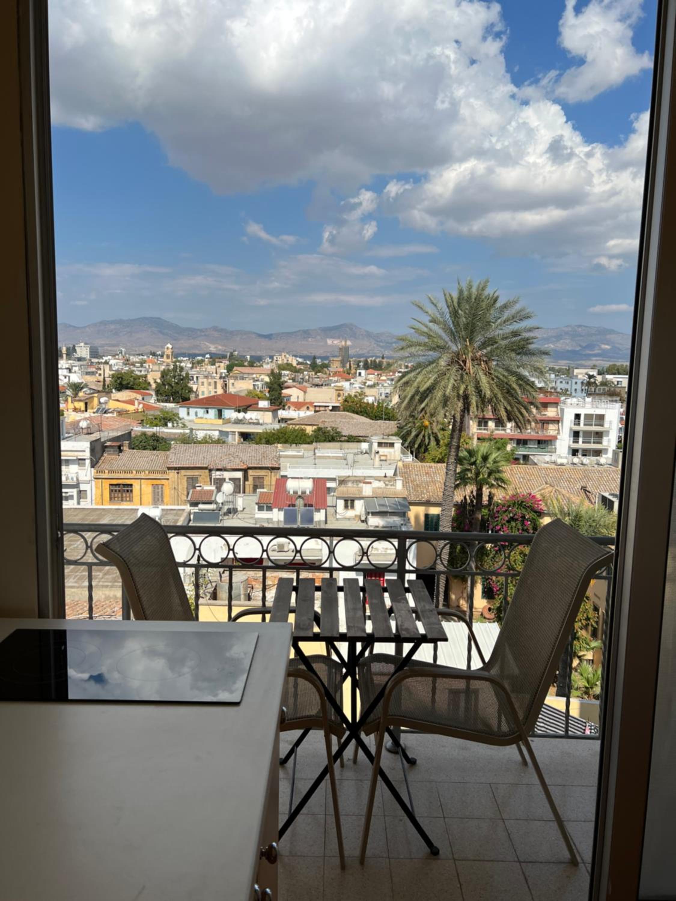 Hotel Nicosia City Centre Sky Views Apartment - Image 1