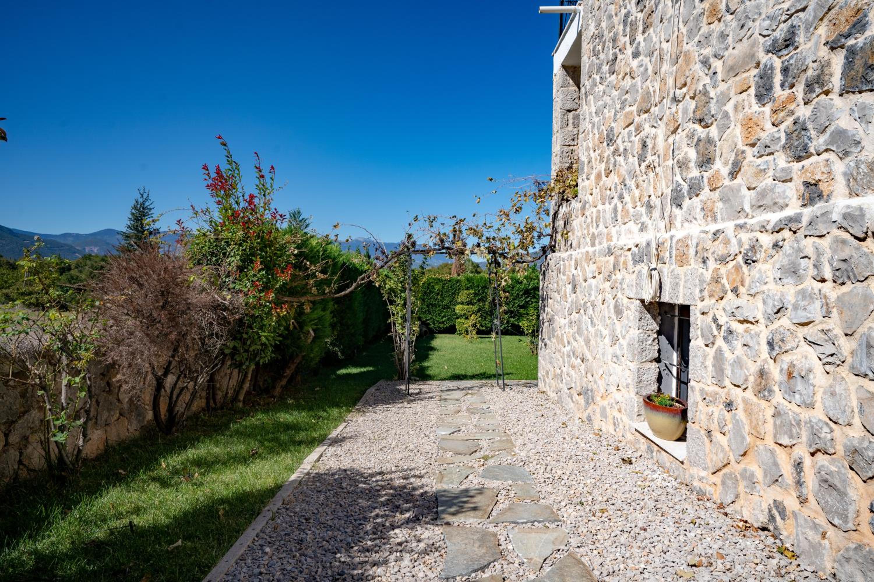 Angel House Greystone Villa Polydrossos