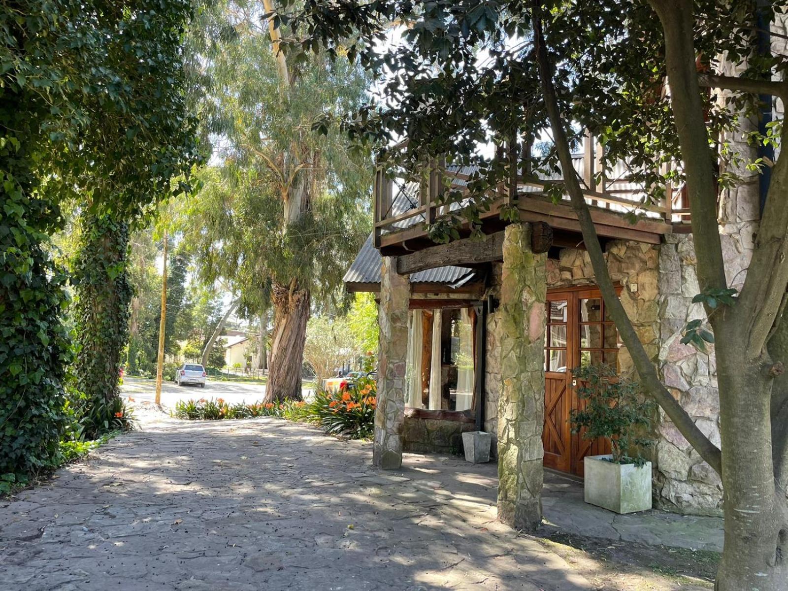 Artech Cabaña