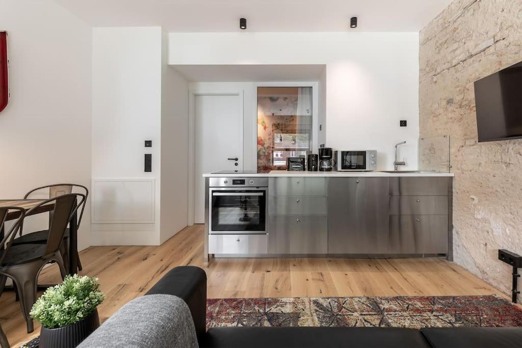 Urban Loft Duplex -60sqm- near Antonplatz