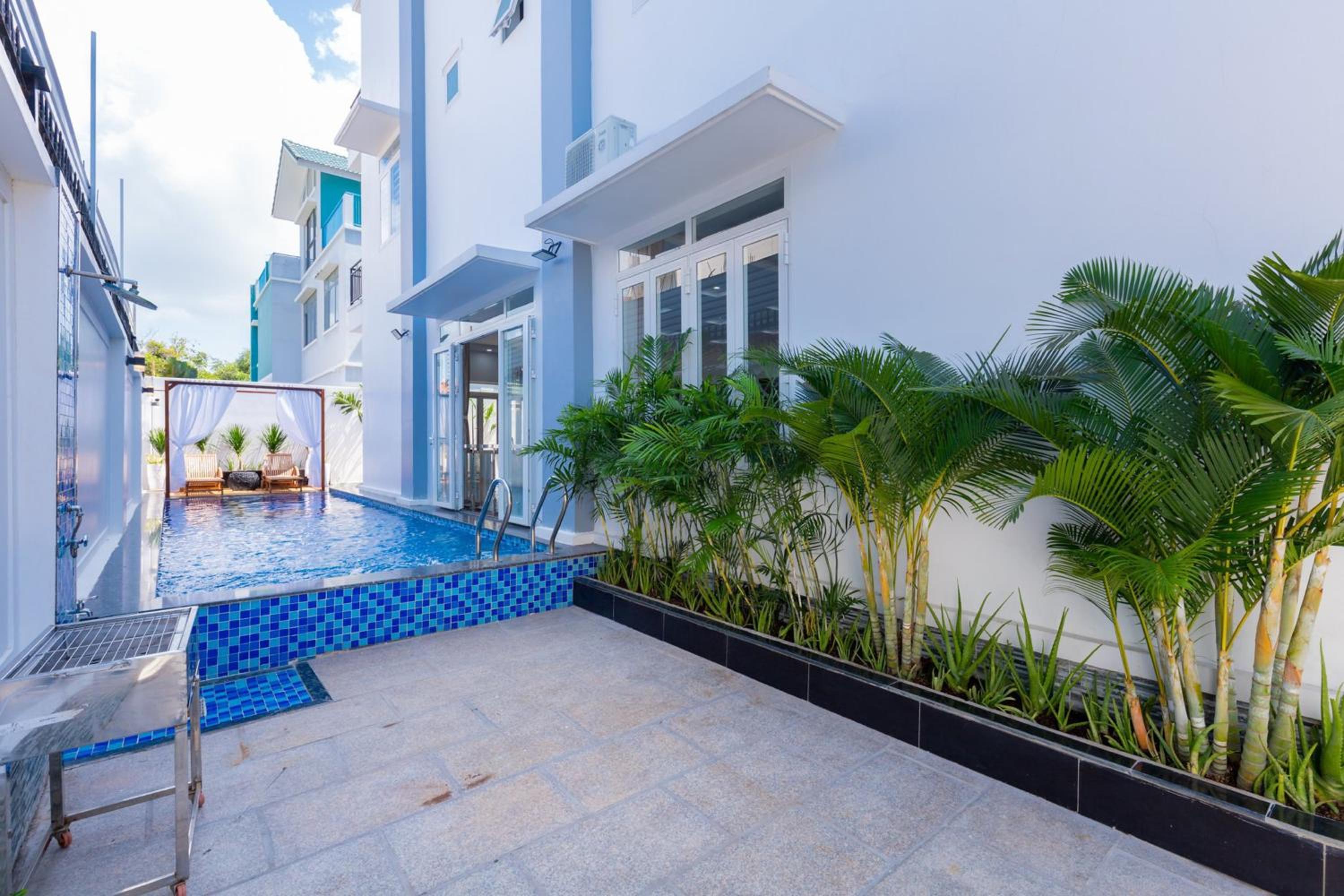 T-Maison Boutique Villa, with Pool, Karaoke, Billiards, near beach, Vung Tau view 3