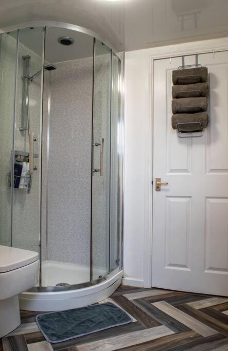Contractors accommodation in Chorley by Lancashire Holiday Lets view 3
