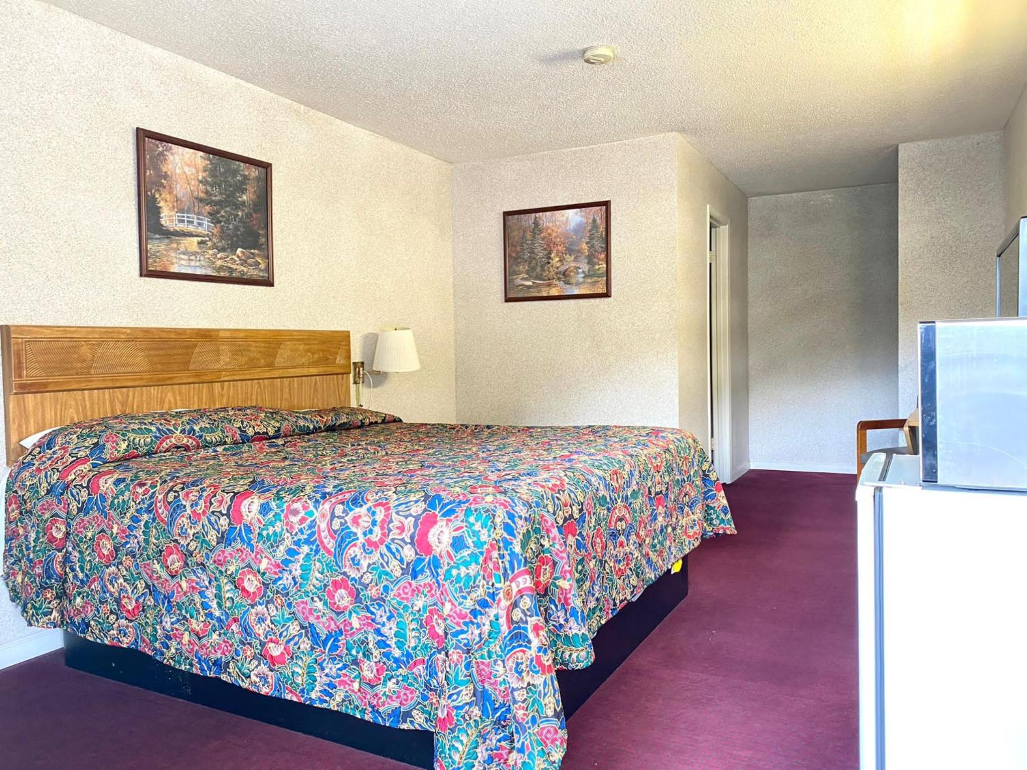 Sweetwater Vacations - Economy inn - Property Image 3