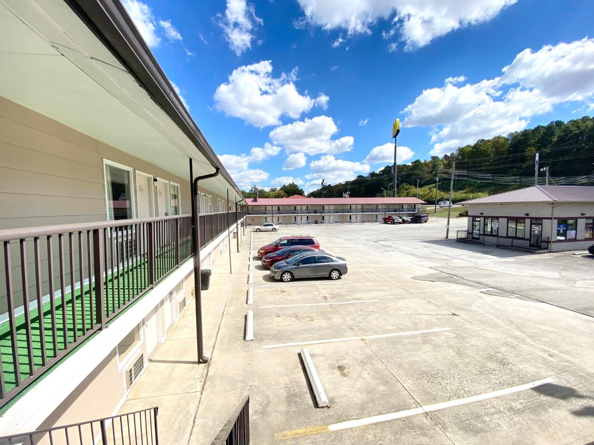Sweetwater Vacations - Economy inn - Property Image 12