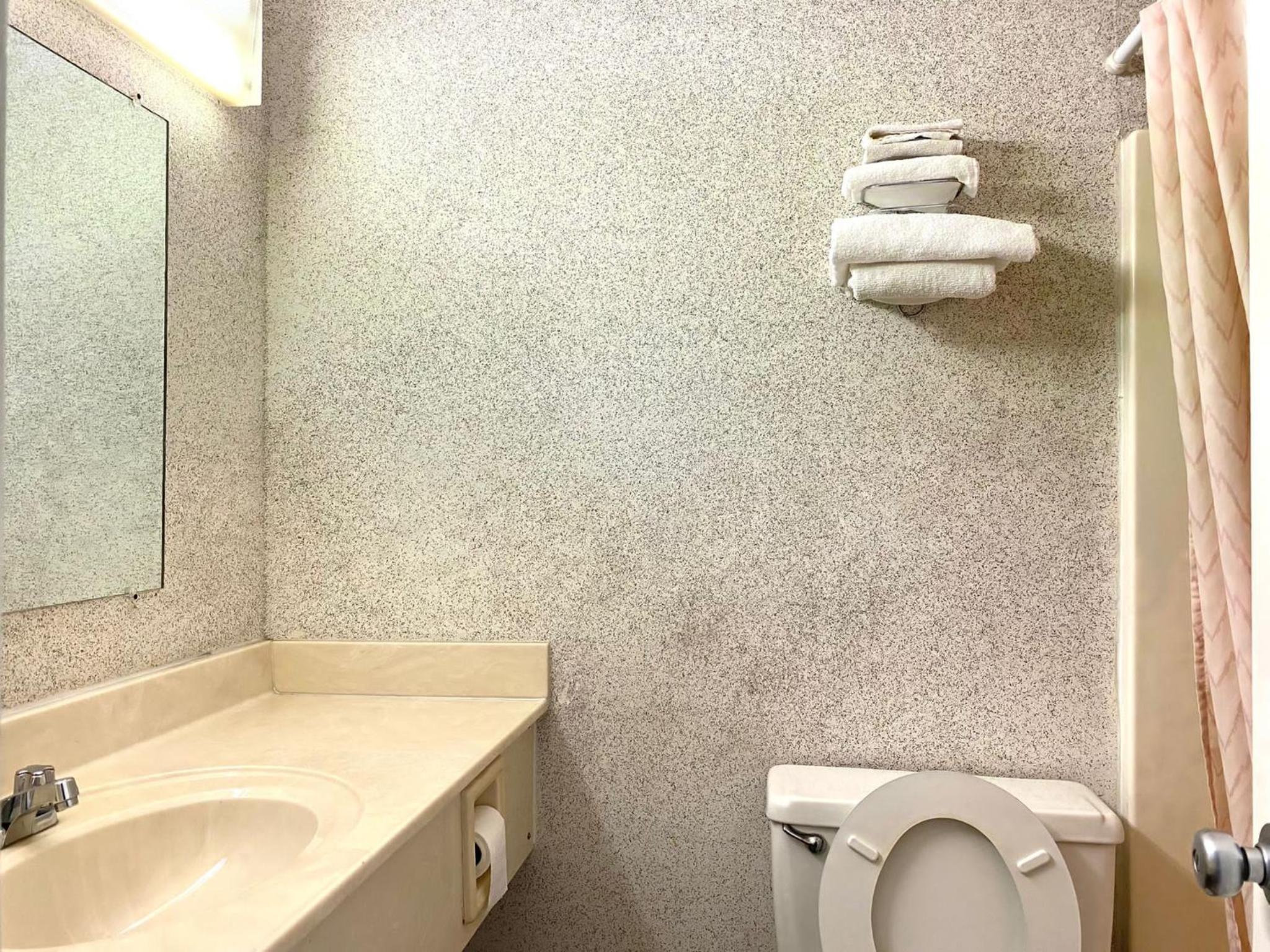 Sweetwater Vacations - Economy inn - Property Image 11