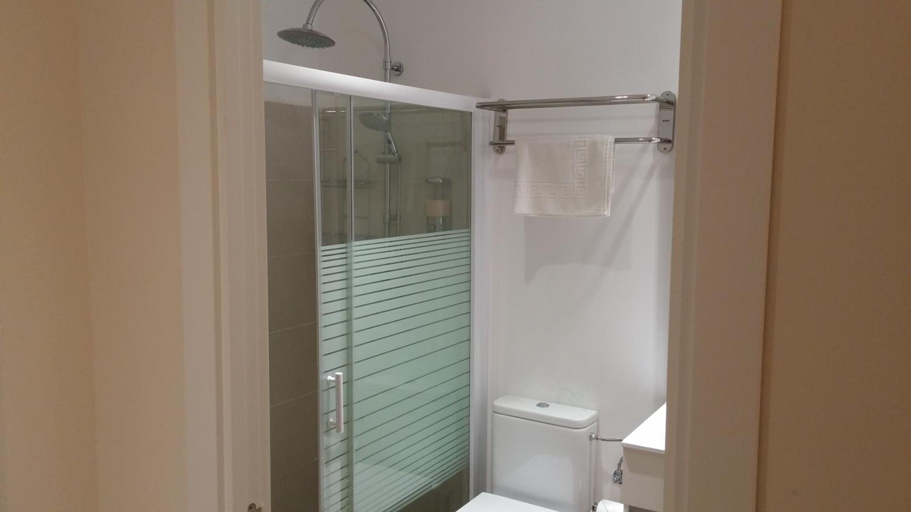 Hostal Barcelona Travel