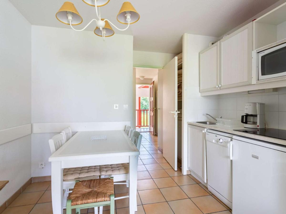 Appartement Hendaye, 1 pièce, 4 personnes - FR-1-2-303 view 5