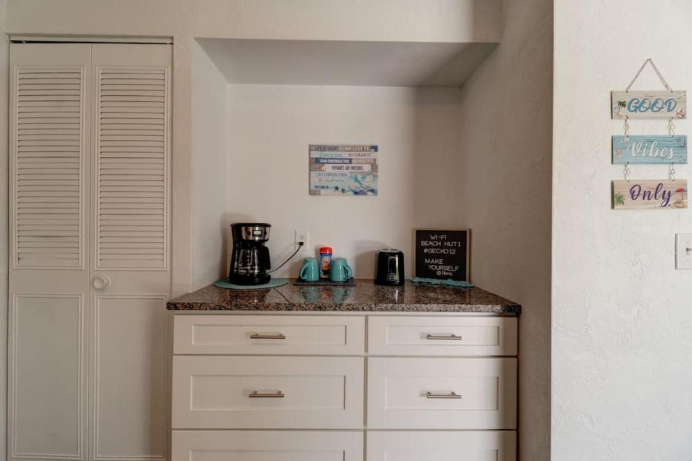 Coquina Cabana with fenced yard and adorable decor