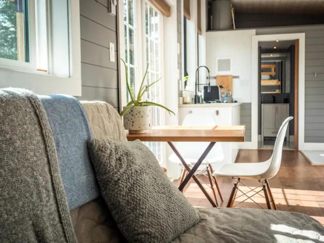 Golden Vacations - Golden Tiny Homes - Property Image 12