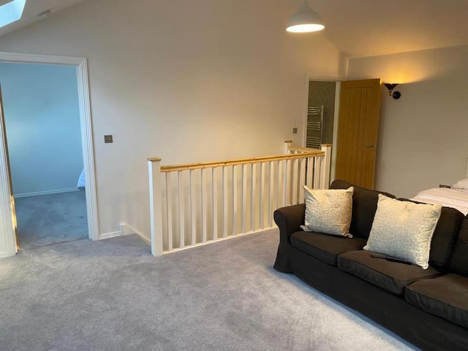 Royal Tunbridge Wells Vacations - The Lodge - Property Image 2