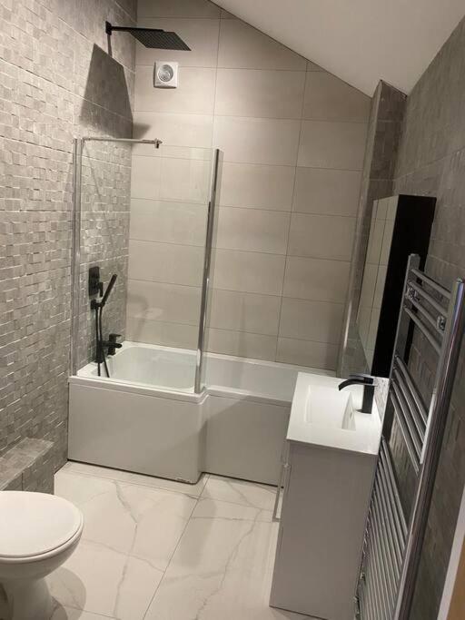 Royal Tunbridge Wells Vacations - The Lodge - Property Image 4