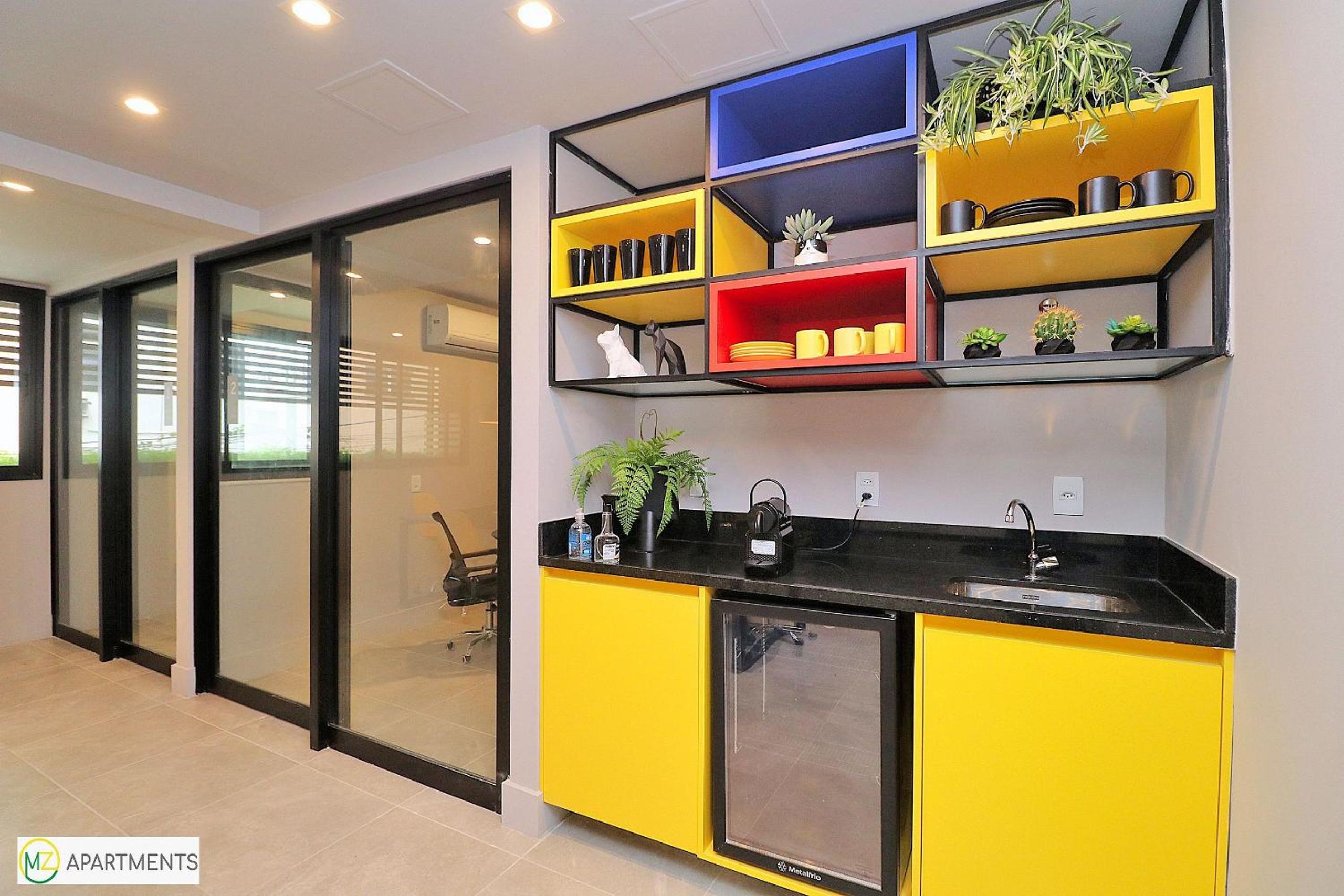 NEW luxury studio in Copacabana for up to 3 people view 5